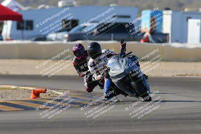 media/Dec-18-2022-SoCal Trackdays (Sun) [[8099a50955]]/Turn 2 (950am)/